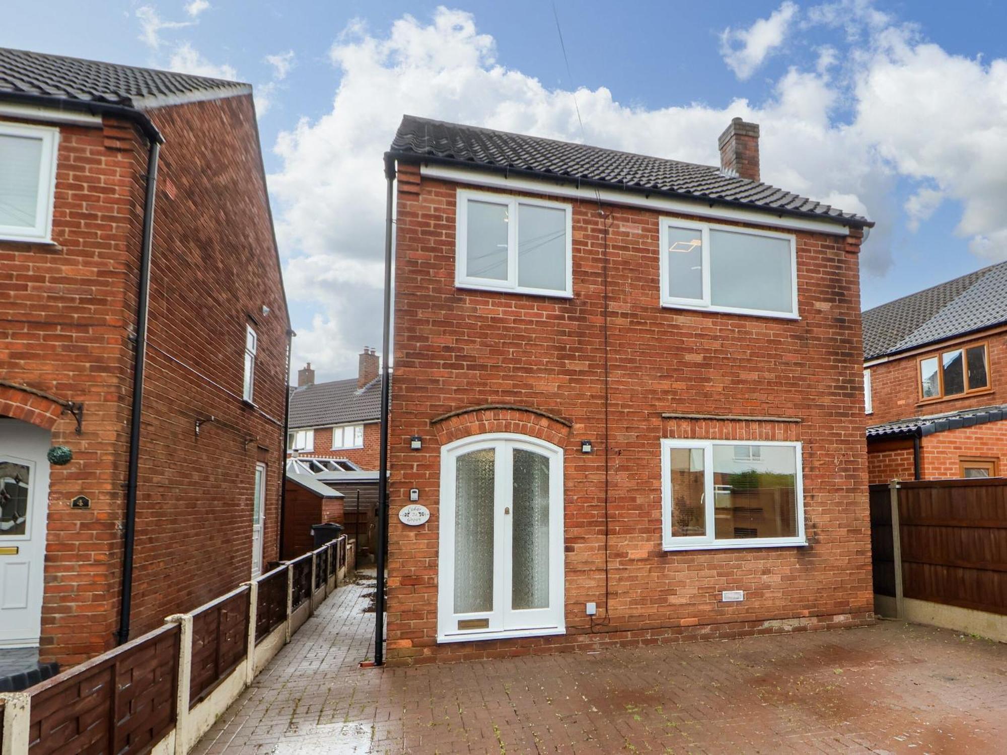 The Cloud House Hoole Villa เชสเตอร์ ภายนอก รูปภาพ
